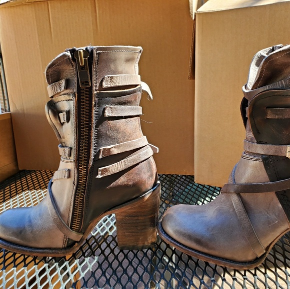 Freebirds - Candice - Picture 4 of 5